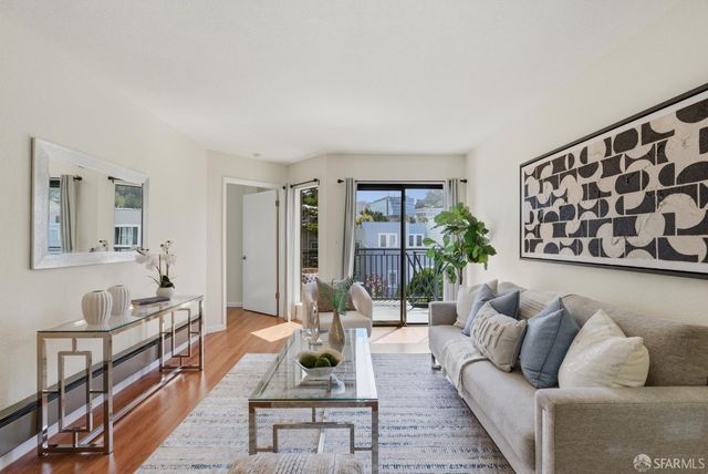 1360 9th Avenue 13, San Francisco, CA 94122