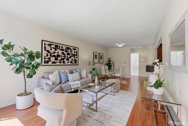 1360 9th Avenue 13, San Francisco, CA 94122