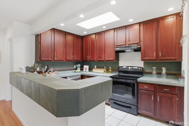 1360 9th Avenue 13, San Francisco, CA 94122
