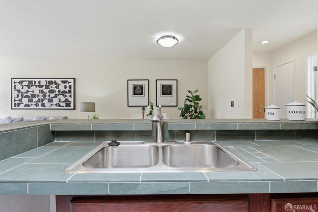 1360 9th Avenue 13, San Francisco, CA 94122