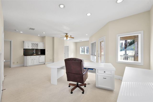 28 Waters Edge Street, Conroe, TX 77356