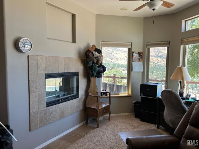 3303 Piute Hill Road, Lake Isabella, CA 93240