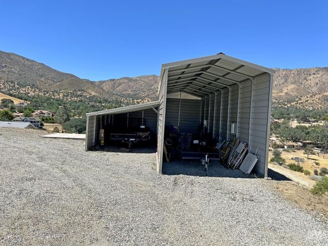 3303 Piute Hill Road, Lake Isabella, CA 93240