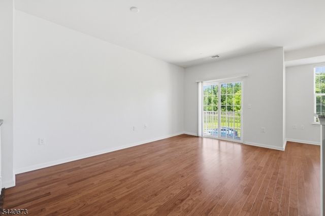 404 Waterview Ct 404, Hanover Twp., NJ 07927