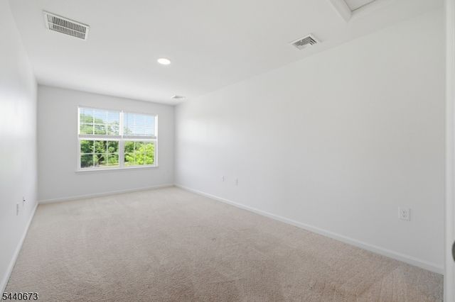 404 Waterview Ct 404, Hanover Twp., NJ 07927