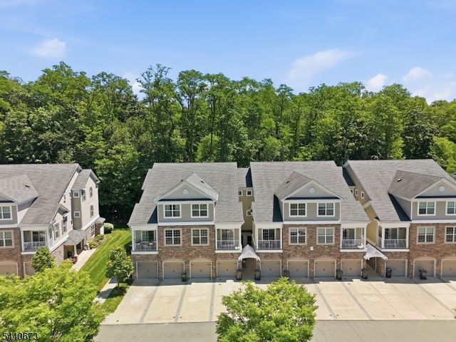 404 Waterview Ct 404, Hanover Twp., NJ 07927