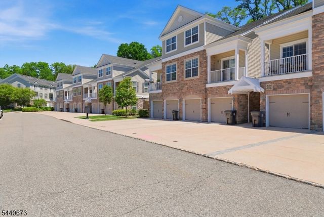 404 Waterview Ct 404, Hanover Twp., NJ 07927