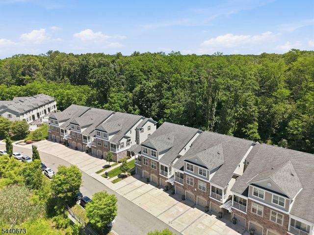 404 Waterview Ct 404, Hanover Twp., NJ 07927