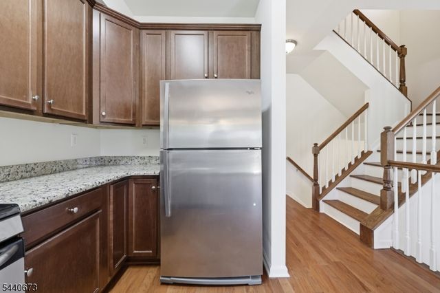 404 Waterview Ct 404, Hanover Twp., NJ 07927