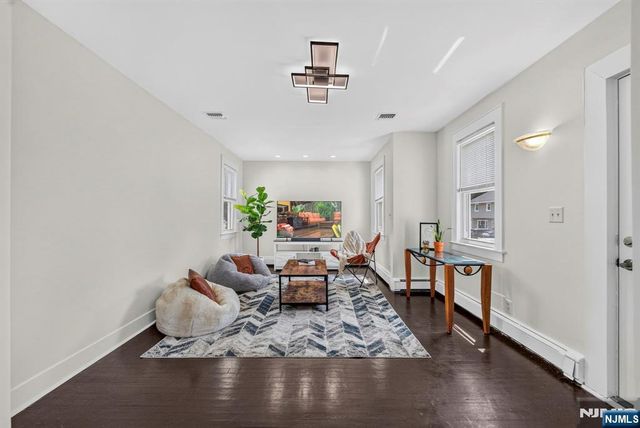188 Lafayette Avenue, New Milford, NJ 07646