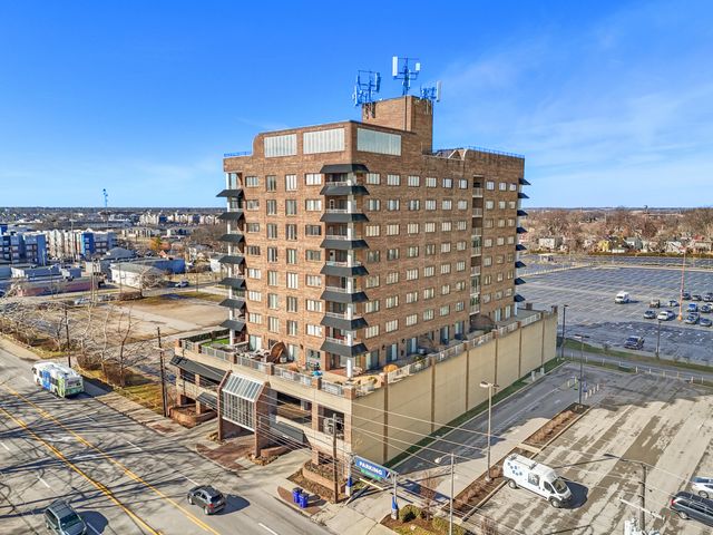 355 S Broadway 703, Lexington, KY 40508