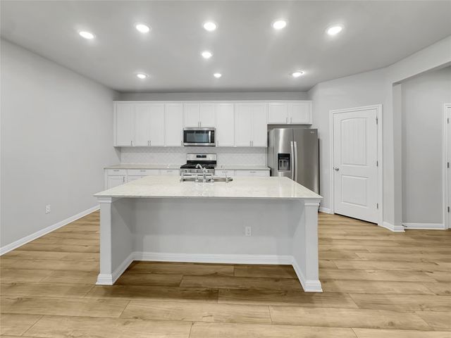 1916 Blue River DR, Leander, TX 78641