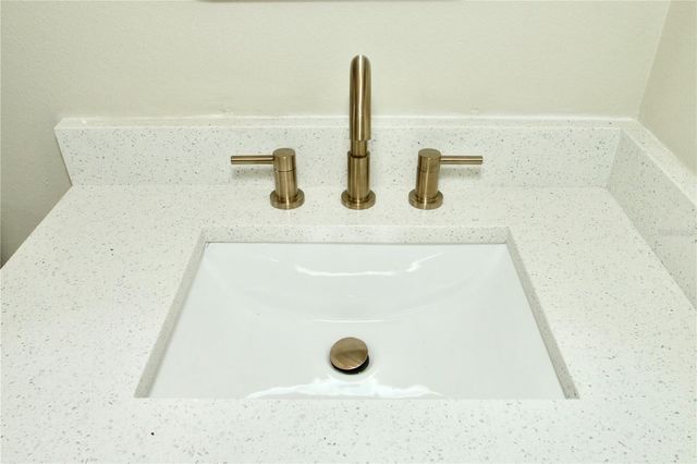 1207 GREENLEY AVENUE, Groveland, FL 34736