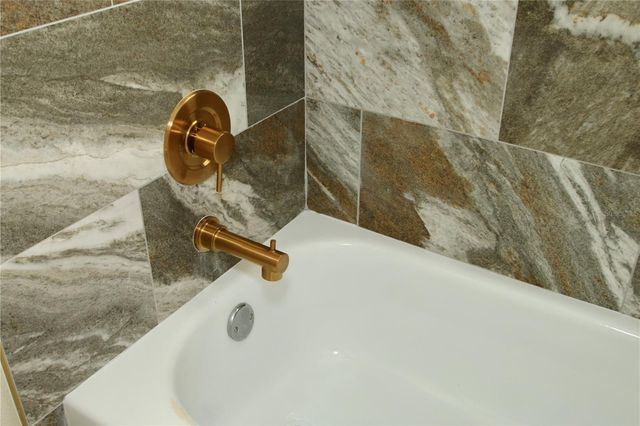 1207 GREENLEY AVENUE, Groveland, FL 34736