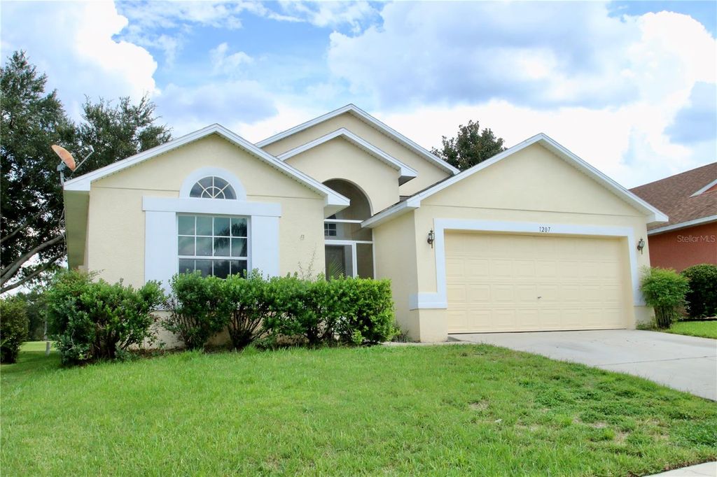 1207 GREENLEY AVENUE, Groveland, FL 34736