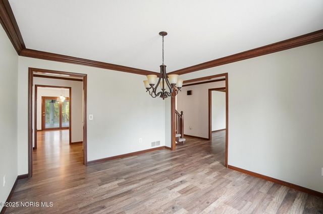 7335 Friarton Circle, Toledo, OH 43617