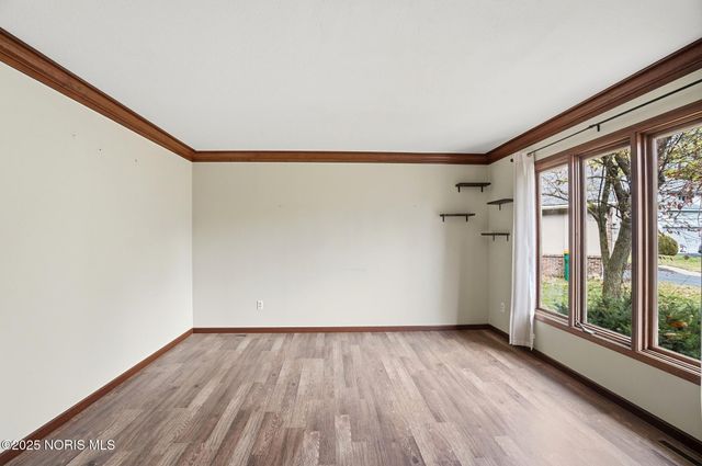 7335 Friarton Circle, Toledo, OH 43617