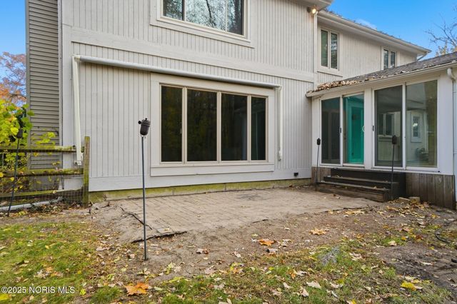 7335 Friarton Circle, Toledo, OH 43617