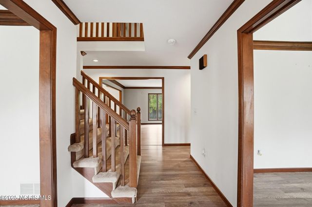 7335 Friarton Circle, Toledo, OH 43617