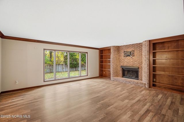 7335 Friarton Circle, Toledo, OH 43617