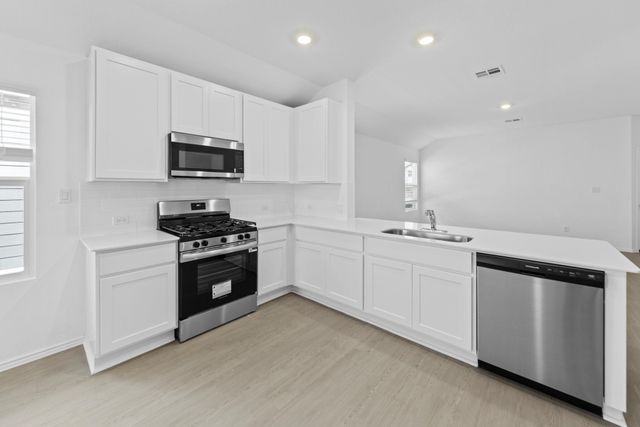 945 Soapstone PASS, Maxwell, TX 78666