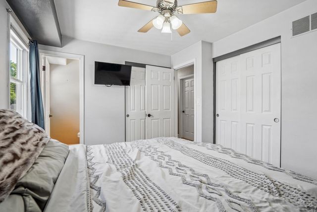 3236 W Dover Court, Davenport, IA 52804