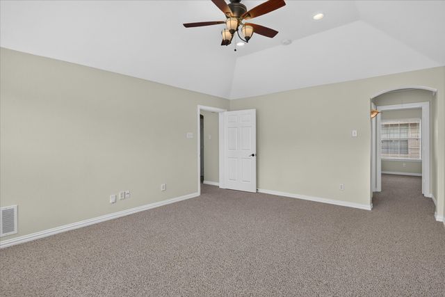 2644 Coral Cove Drive, Grand Prairie, TX 75054