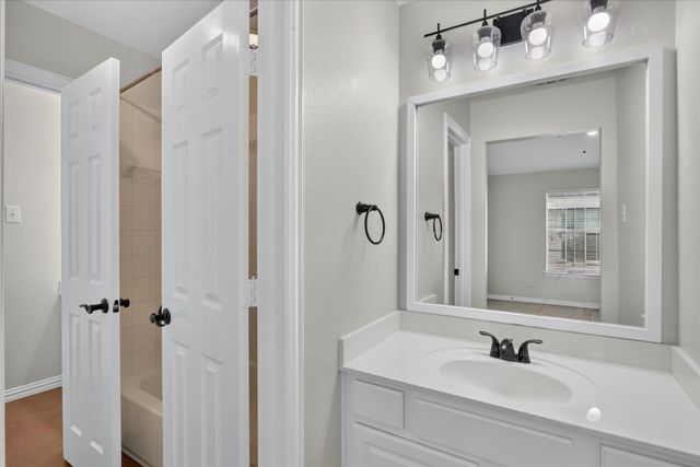 2644 Coral Cove Drive, Grand Prairie, TX 75054