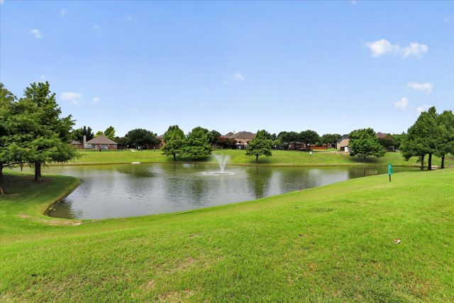 2644 Coral Cove Drive, Grand Prairie, TX 75054