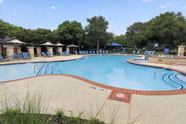 2644 Coral Cove Drive, Grand Prairie, TX 75054
