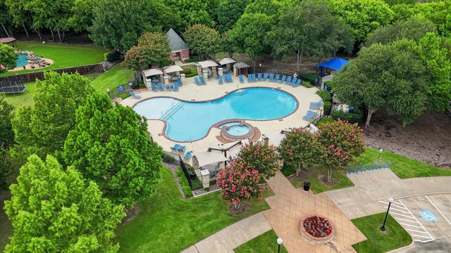 2644 Coral Cove Drive, Grand Prairie, TX 75054
