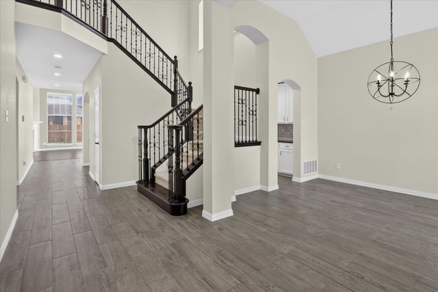 2644 Coral Cove Drive, Grand Prairie, TX 75054