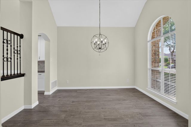 2644 Coral Cove Drive, Grand Prairie, TX 75054