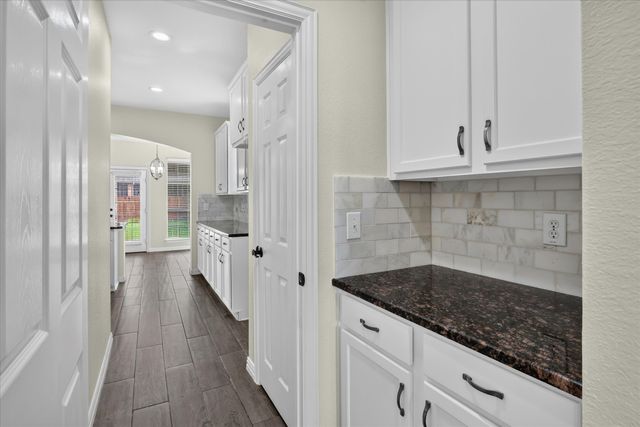 2644 Coral Cove Drive, Grand Prairie, TX 75054
