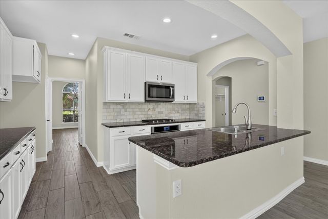 2644 Coral Cove Drive, Grand Prairie, TX 75054