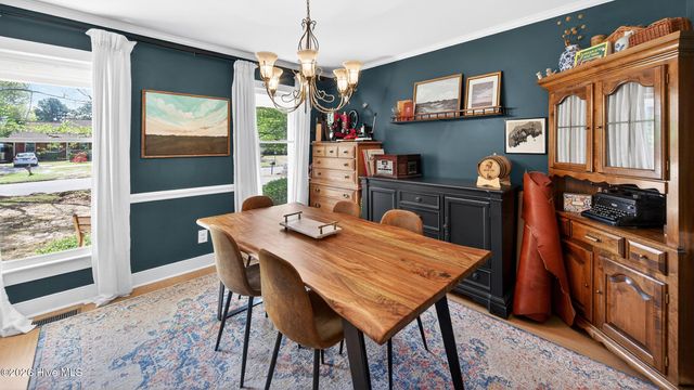 506 Cedarhurst Road, Greenville, NC 27834