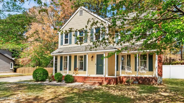 506 Cedarhurst Road, Greenville, NC 27834