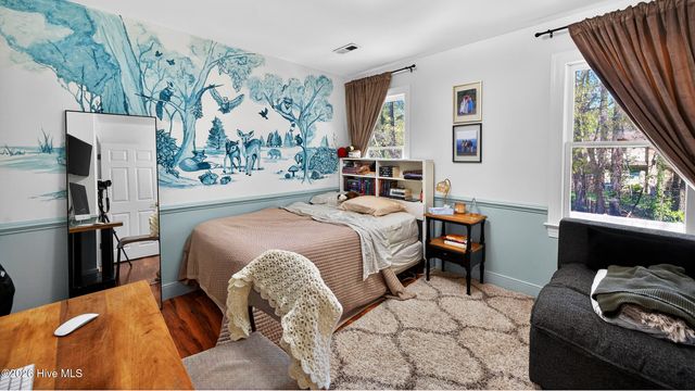 506 Cedarhurst Road, Greenville, NC 27834