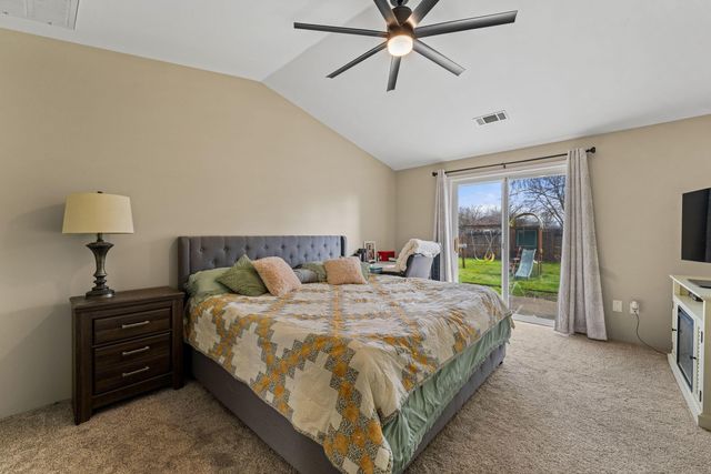 1204 Heather Lane, Central Point, OR 97502