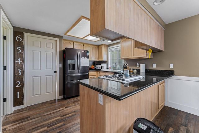 1204 Heather Lane, Central Point, OR 97502