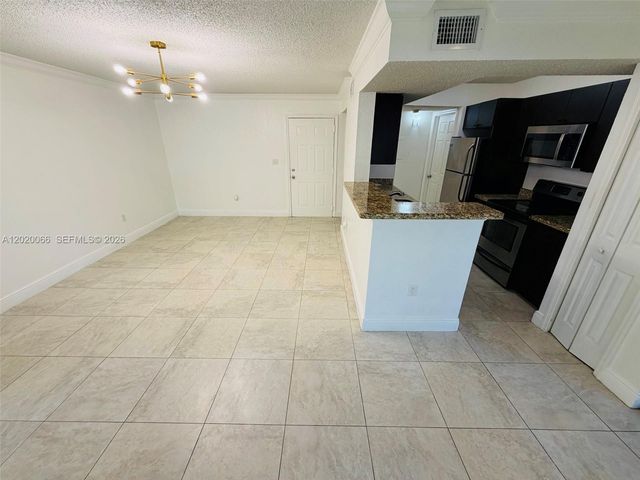 15689 SW 106th Ln 701, Miami, FL 33196