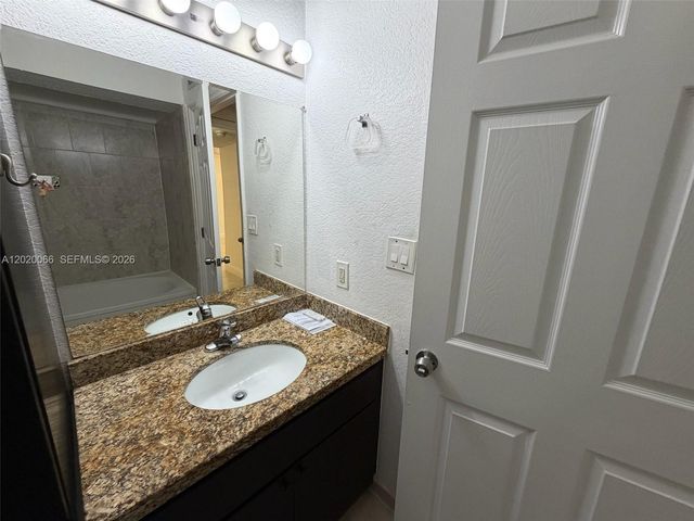 15689 SW 106th Ln 701, Miami, FL 33196