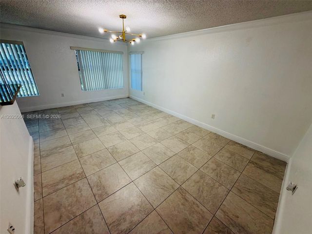 15689 SW 106th Ln 701, Miami, FL 33196