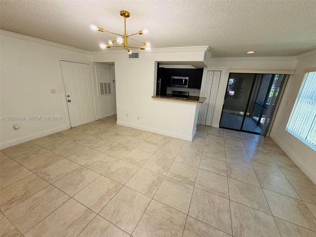 15689 SW 106th Ln 701, Miami, FL 33196