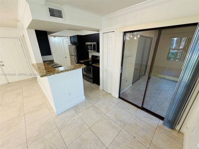 15689 SW 106th Ln 701, Miami, FL 33196