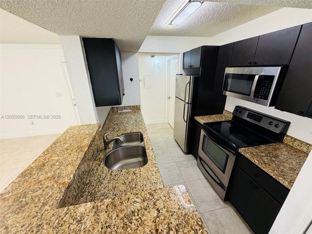 15689 SW 106th Ln 701, Miami, FL 33196