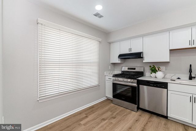 3604 FELMORE CT, Woodbridge, VA 22193