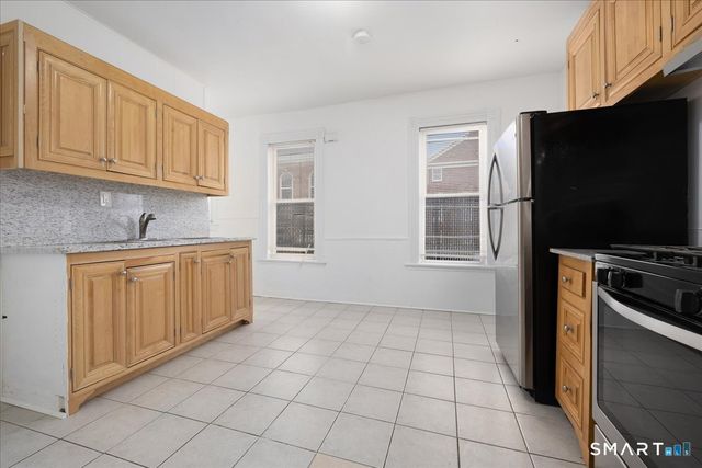 52-54 Hanover Street 1, Bridgeport, CT 06604