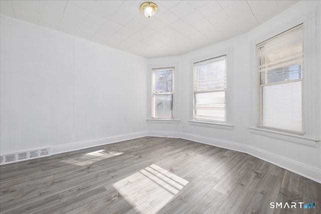 52-54 Hanover Street 1, Bridgeport, CT 06604