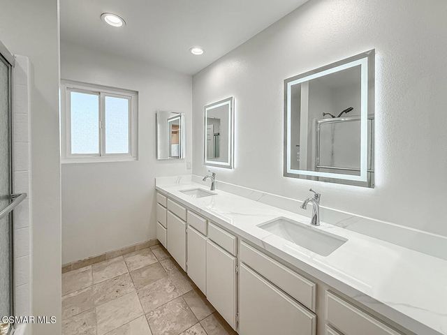 1761 Rivendell Circle, Newbury Park, CA 91320